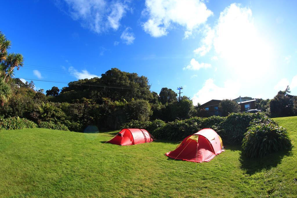 Stewart Island Backpackers Vandrerhjem Half-moon Bay Eksteriør bilde